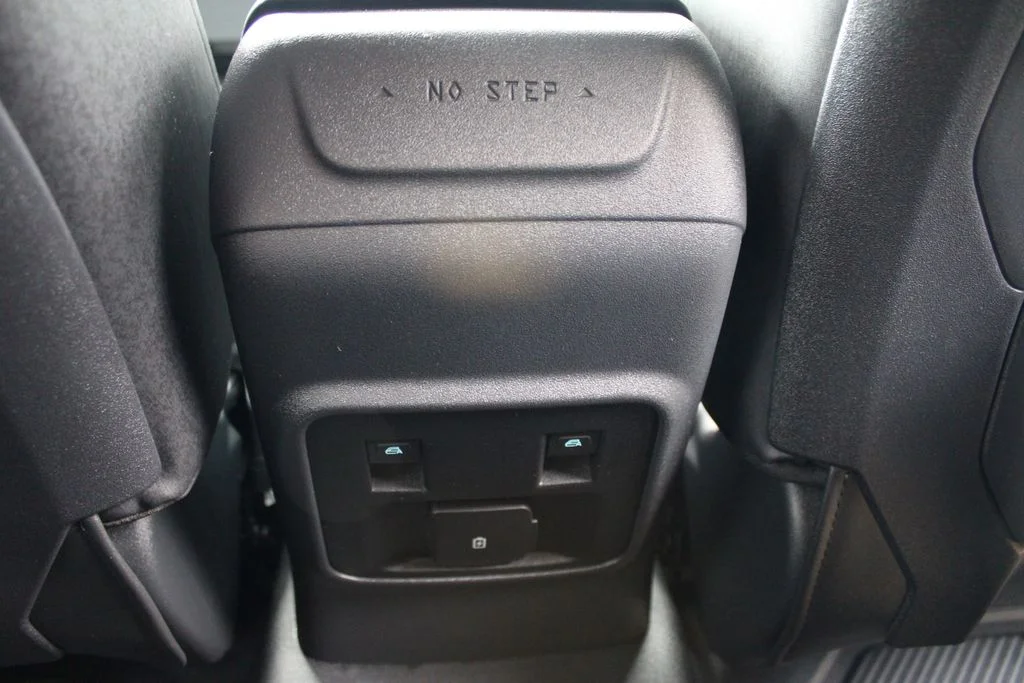 Used 2022 Silver Ford Badlands image 35