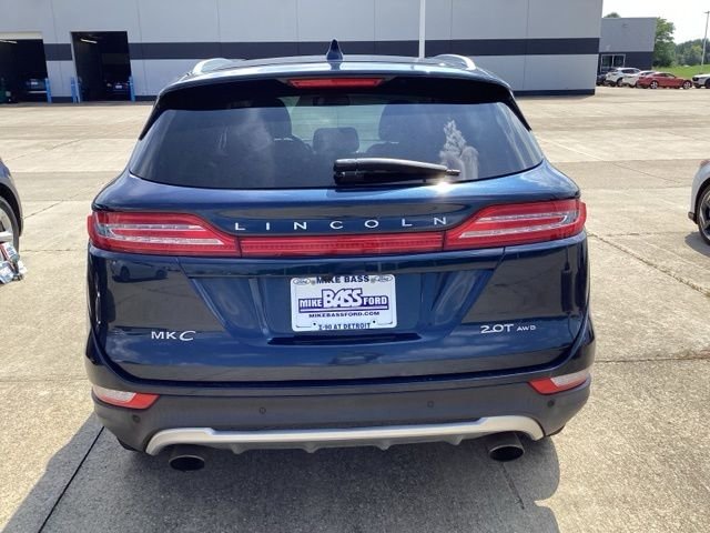 Used 2017 Sapphire Blue Metallic Lincoln Select image 11
