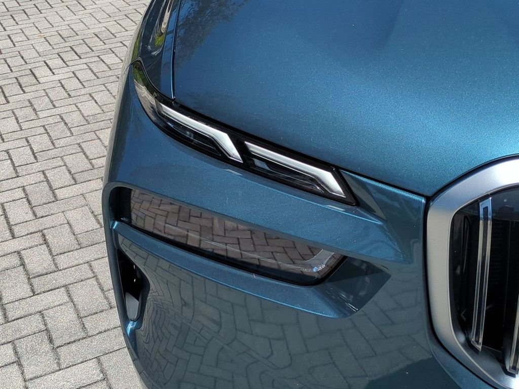 New 2027 Blue Ridge Mountain Metallic BMW xDrive40i image 10