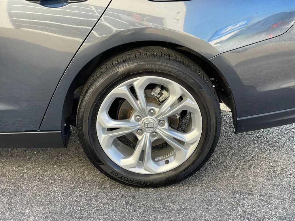 Used 2024 Meteorite Gray Metallic Honda LX image 34