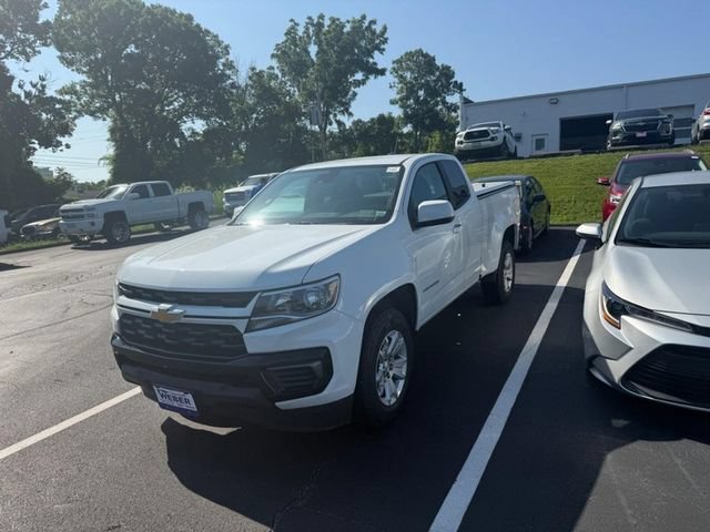 Used 2022 Summit White Chevrolet LT image 2