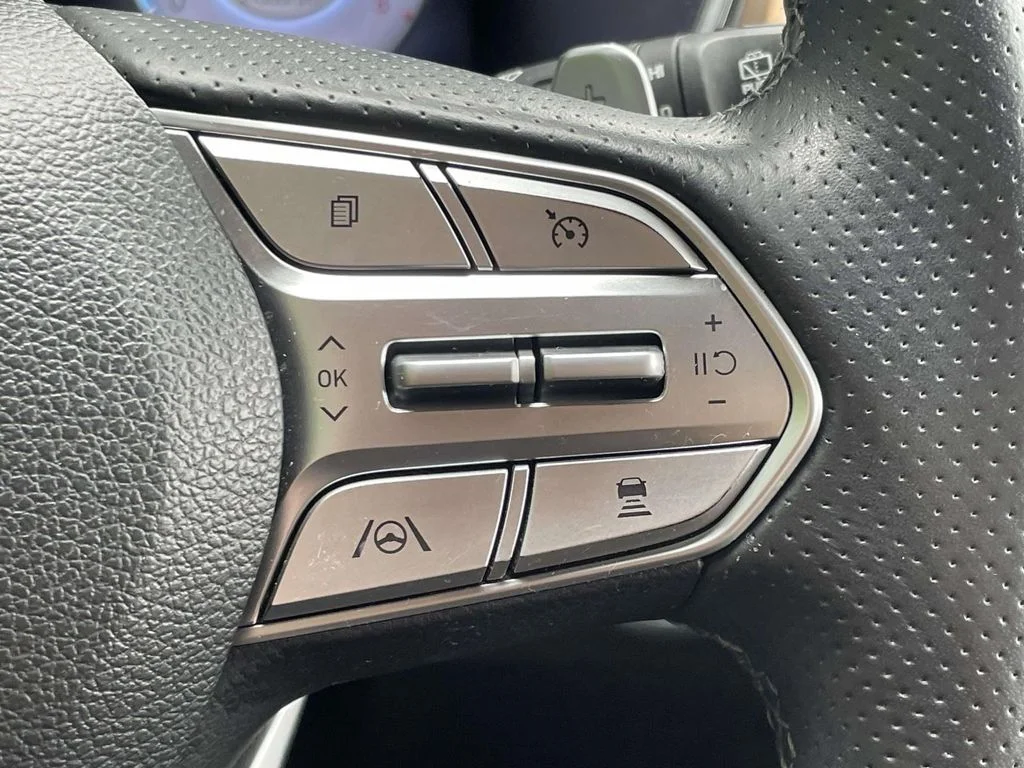 Used 2022 Gray Hyundai Calligraphy image 24