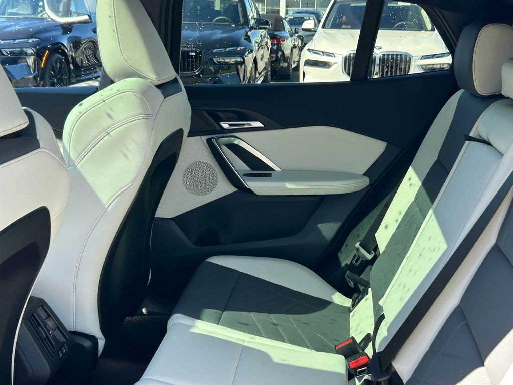 Used 2026 Storm Bay Metallic BMW xDrive28i image 30