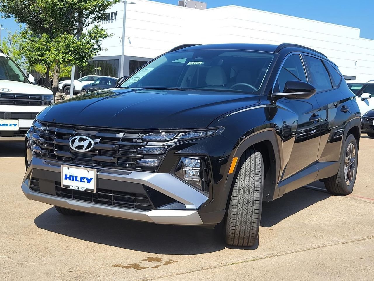 New 2026 Phantom Black Hyundai SEL FWD image 2