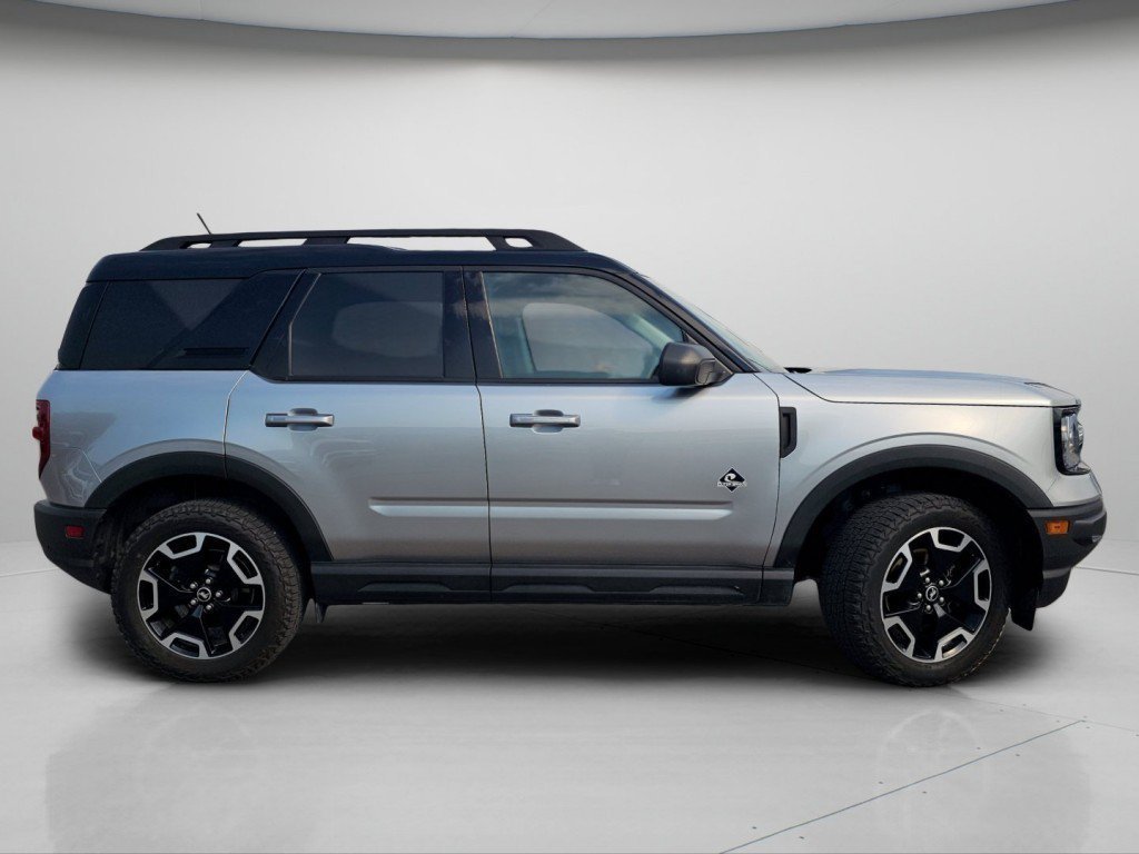 Used 2022 Silver Metallic Ford Outer Banks image 24