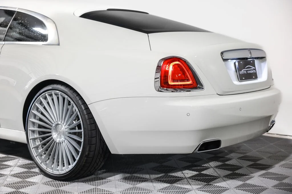 Used 2014 White Rolls-Royce Base image 18
