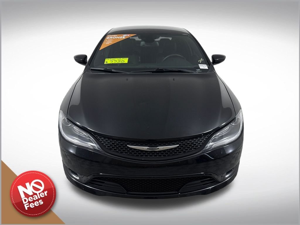 Used 2015 Black Chrysler S image 9