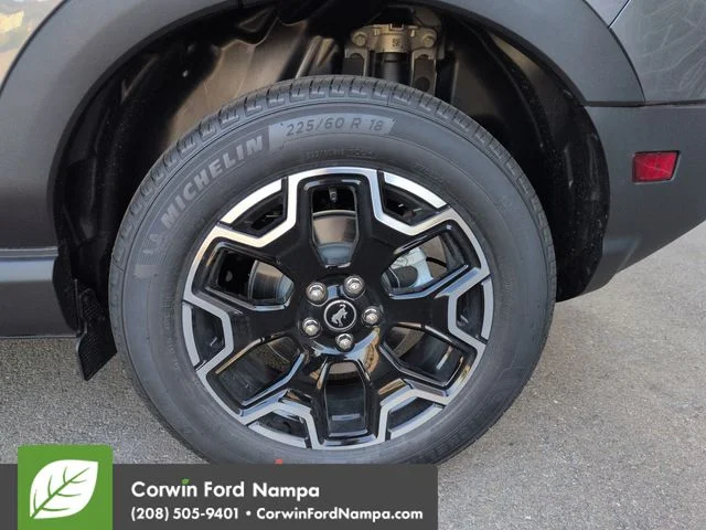 New 2026 Carbonized Gray Metallic Ford Outer Banks image 31