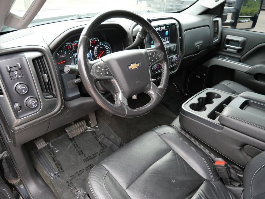 Used 2018 Black Chevrolet LTZ image 3