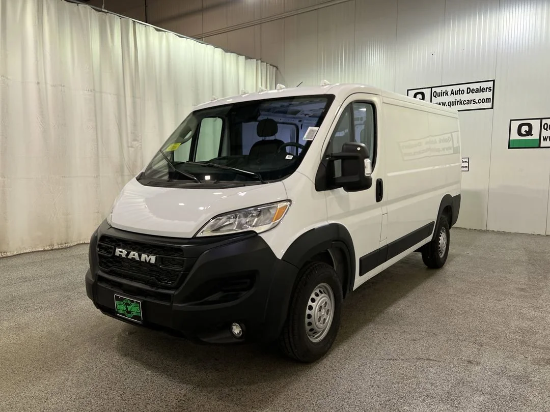 New 2026 Bright White Clear-Coat Exterior Paint RAM Tradesman 1500 Low Roof 136 WB w/Pass Seat image 4
