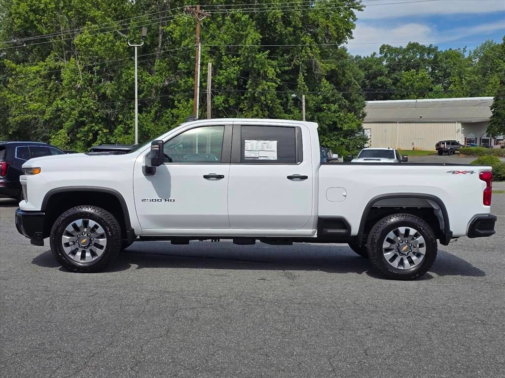 New 2026 Summit White Chevrolet Custom image 18