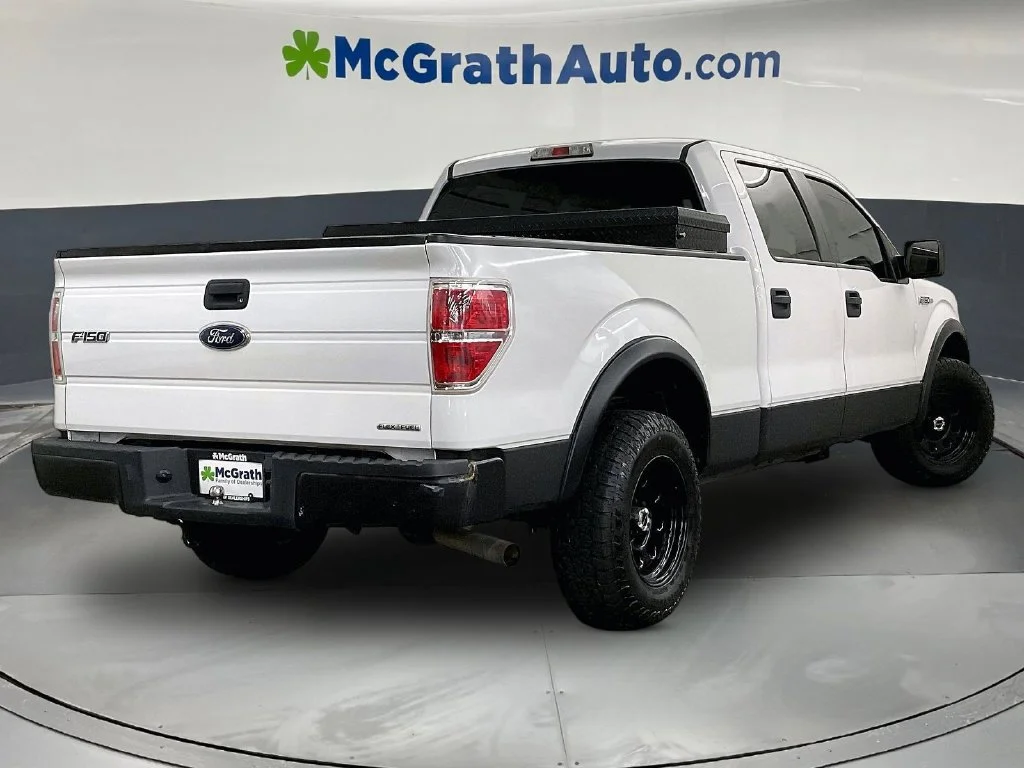 Used 2013 White Ford XL image 16