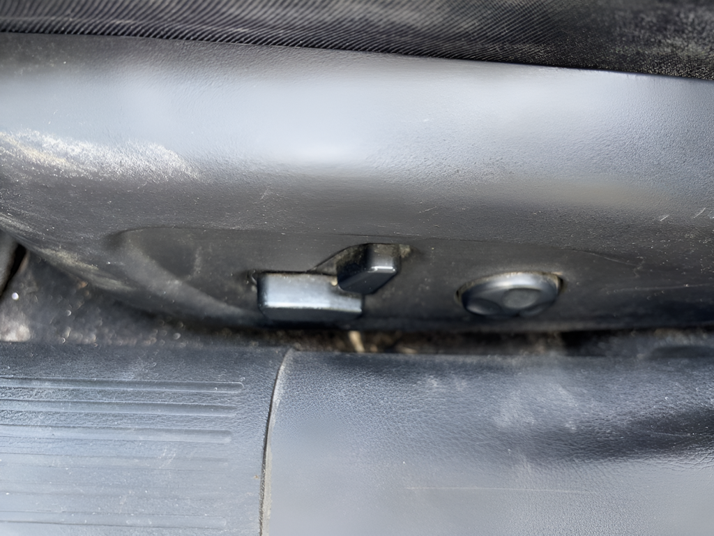 Used 2017 Black Chrysler Limited image 25