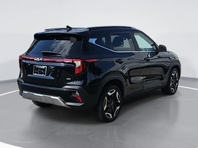 Used 2024 Black Kia SX image 3