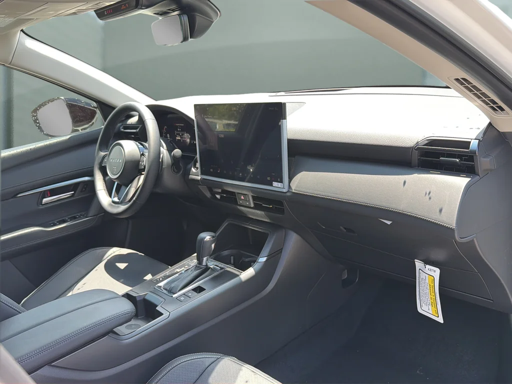 New 2026 White Metallic Mazda 2.5 S Premium Plus AWD image 24