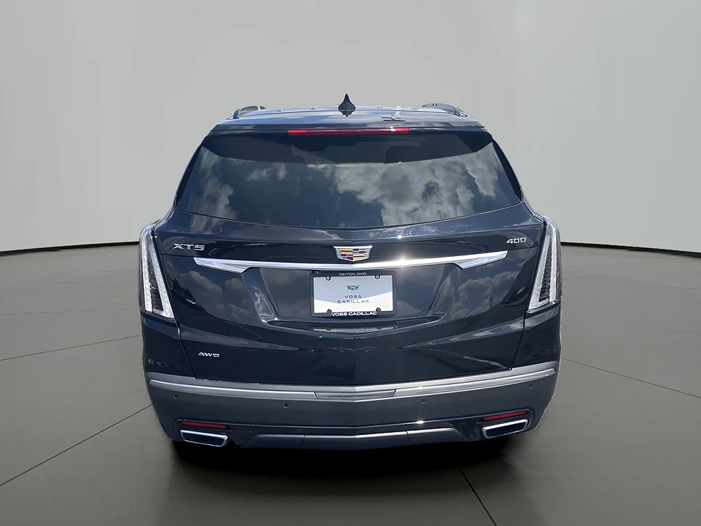 Used 2020 Stellar Black Metallic Cadillac Sport image 4