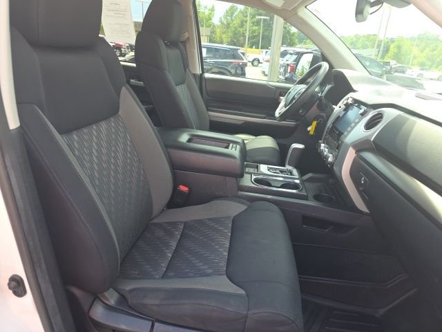 Used 2020 White Toyota SR5 image 13