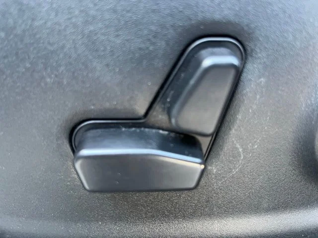 Used 2018 White Jeep Limited image 15