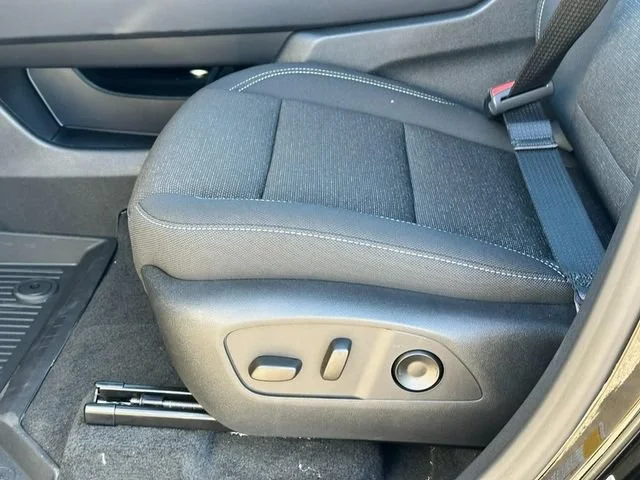 New 2026 Mosaic Black Metallic Chevrolet LT image 11