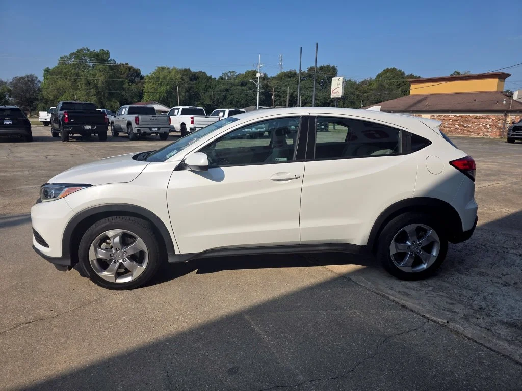 Used 2021 White Honda LX image 5