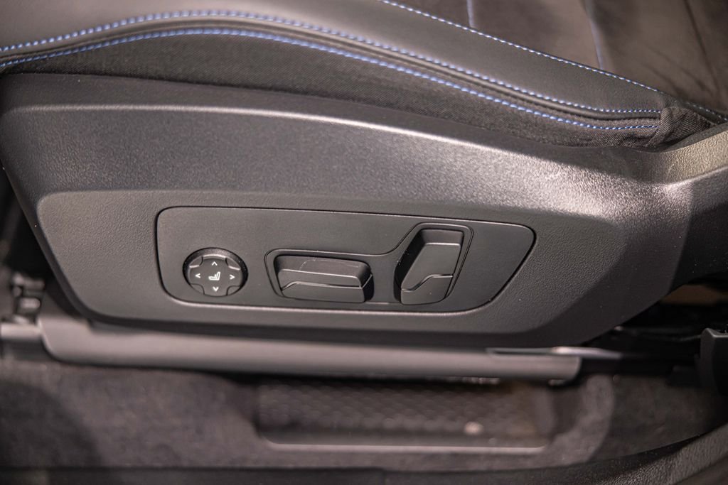 Used 2026 Gray BMW M35i image 23