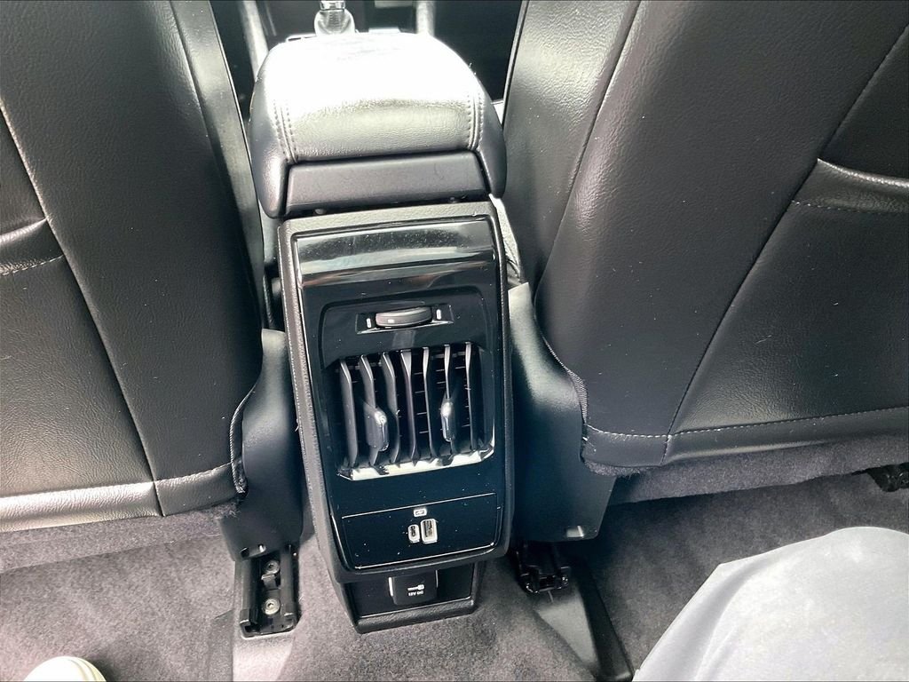 Used 2023 Silver Jeep Limited image 28
