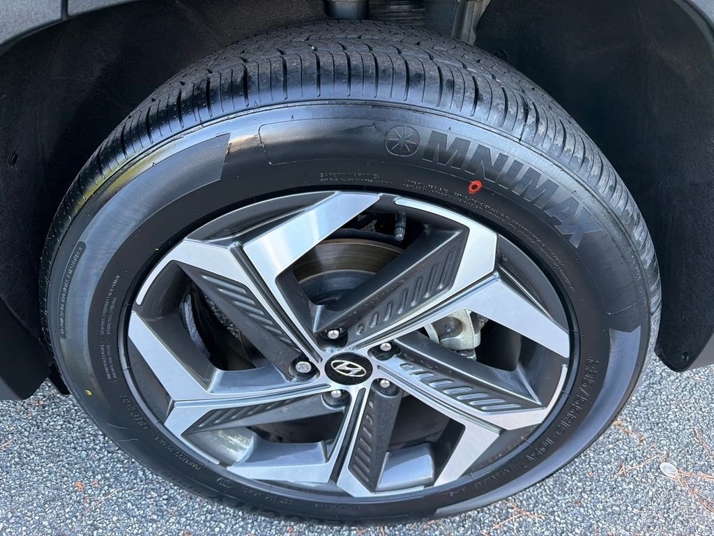 Used 2024 Gray Hyundai SEL image 20