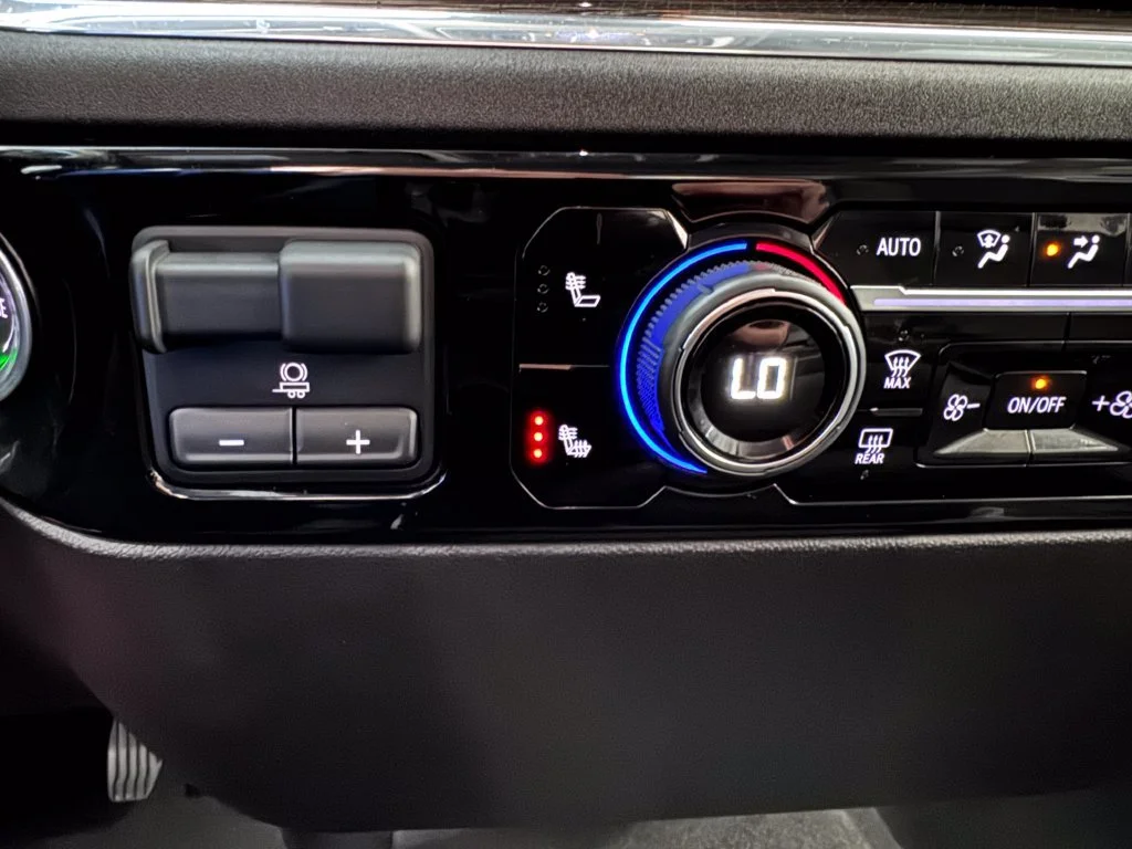 2025 Chevrolet Silverado 1500 LT - Photo 23