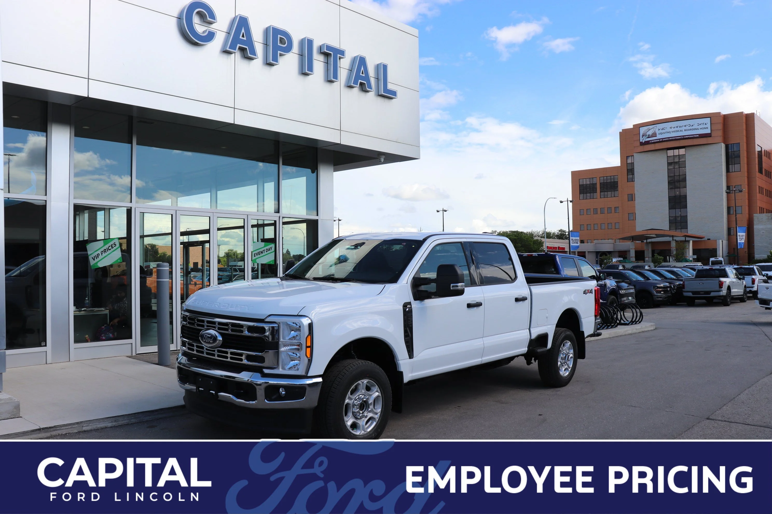 New 2026 OXFORD WHITE Ford XLT image 1