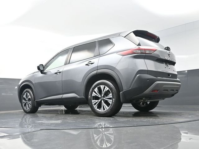 Used 2023 Gray Nissan SV image 37
