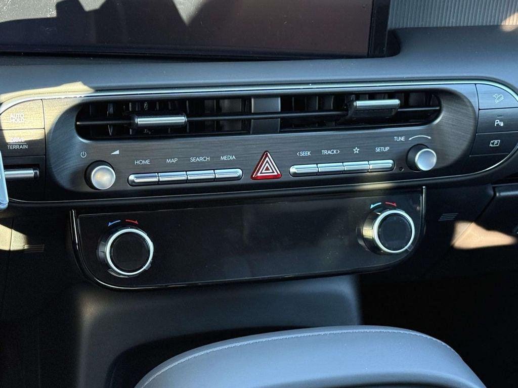 New 2026 Ecotronic Gray Pearl Hyundai Calligraphy AWD image 21