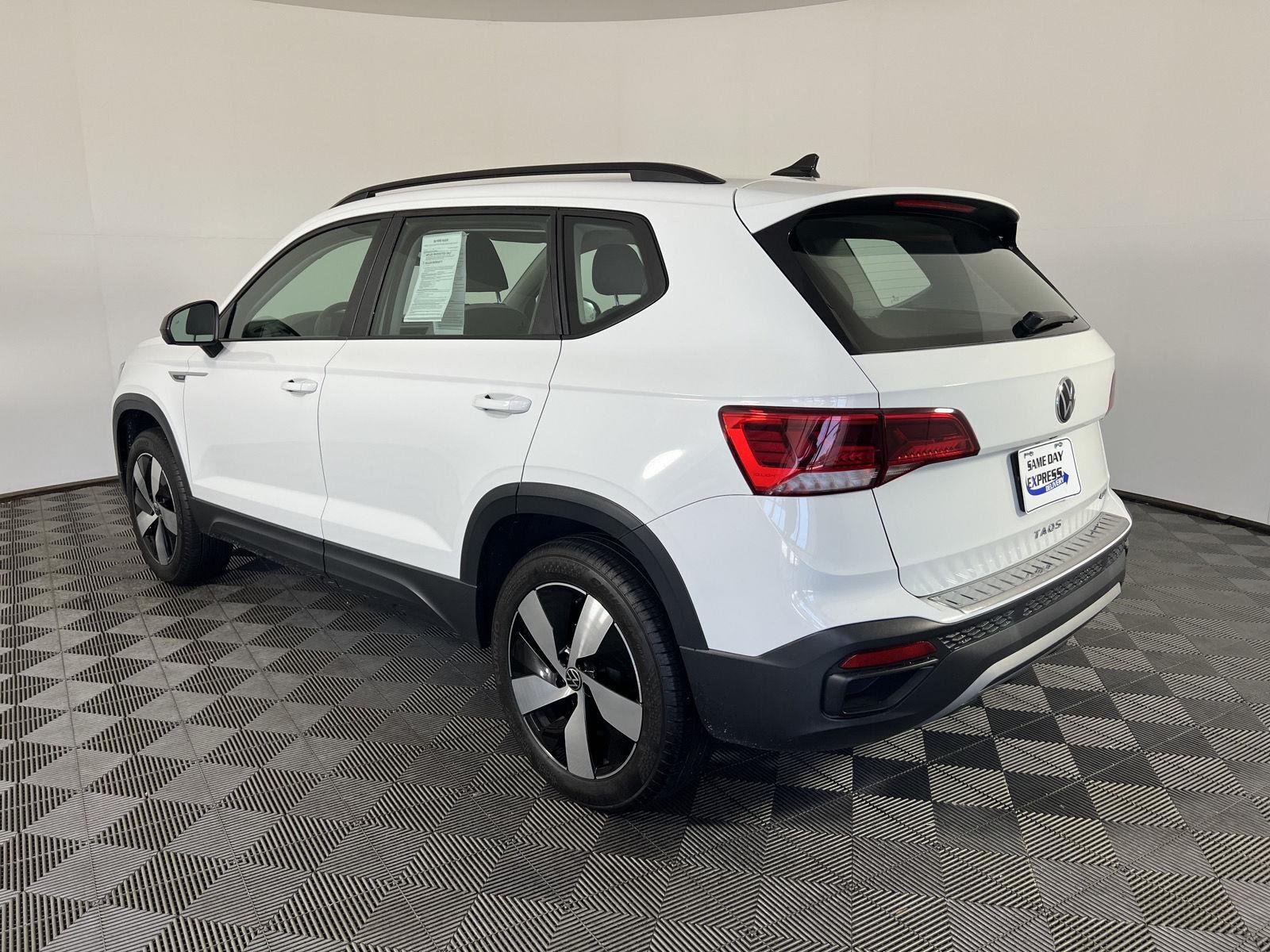 Used 2024 Pure White Volkswagen S image 25