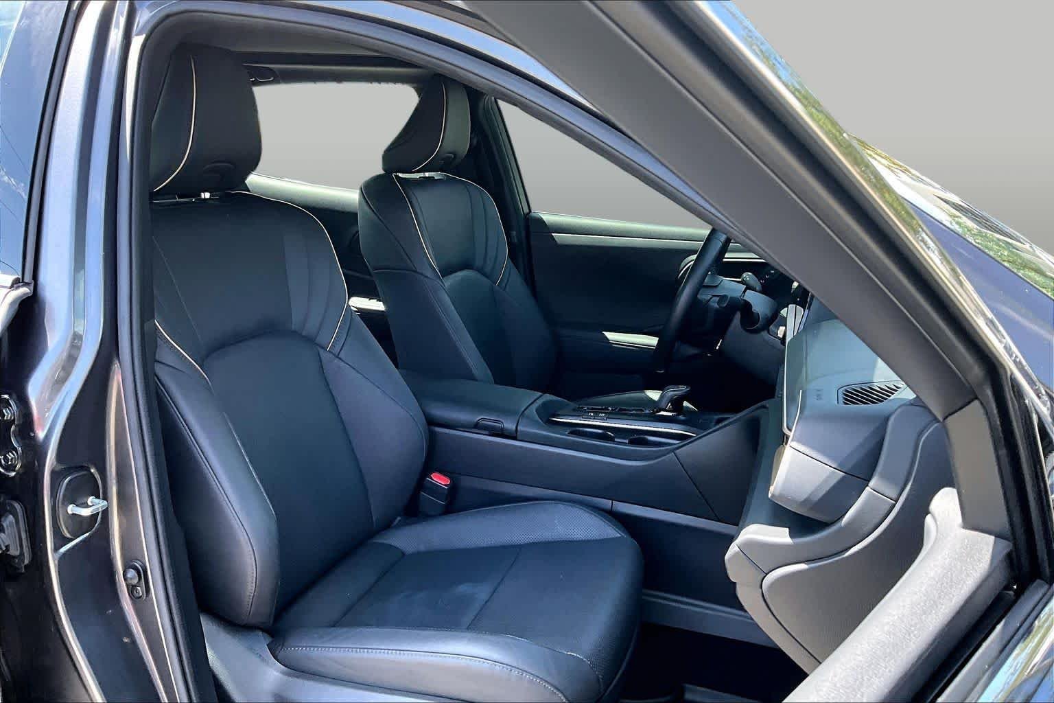 Used 2023 Magnetic Gray Metallic Toyota Limited image 9