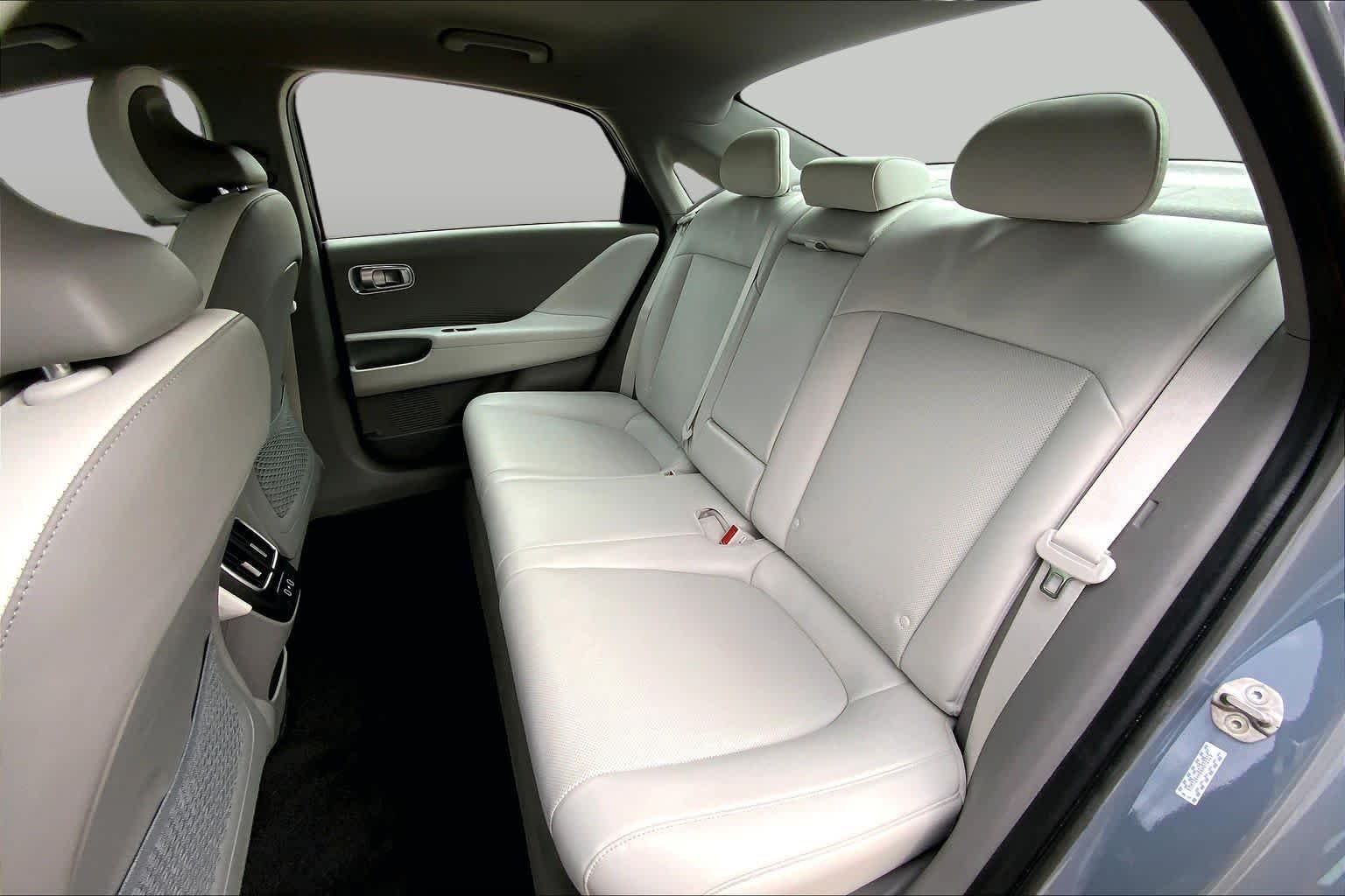 Used 2024 Transmission Blue Hyundai SEL image 20