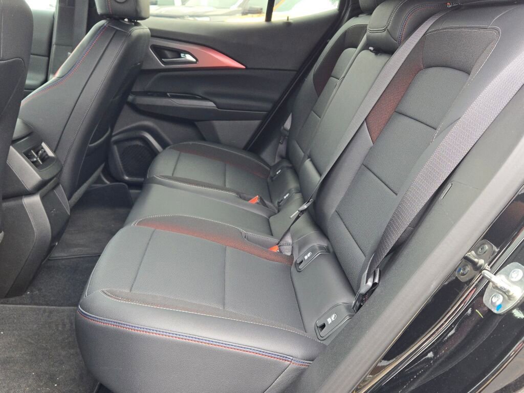 2025 Chevrolet Equinox EV RS - Photo 16