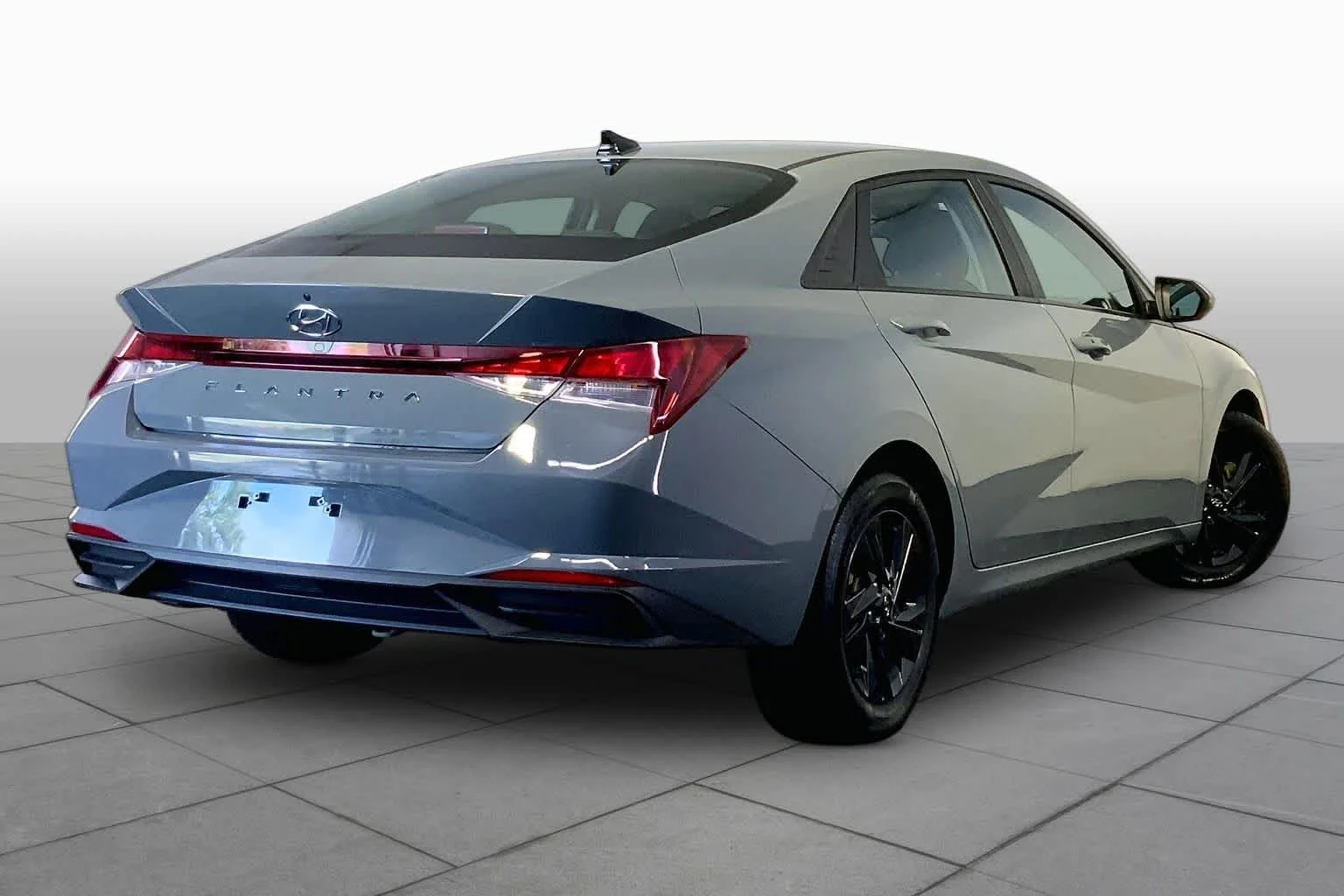 Used 2023 Electric Shadow Hyundai SEL image 13