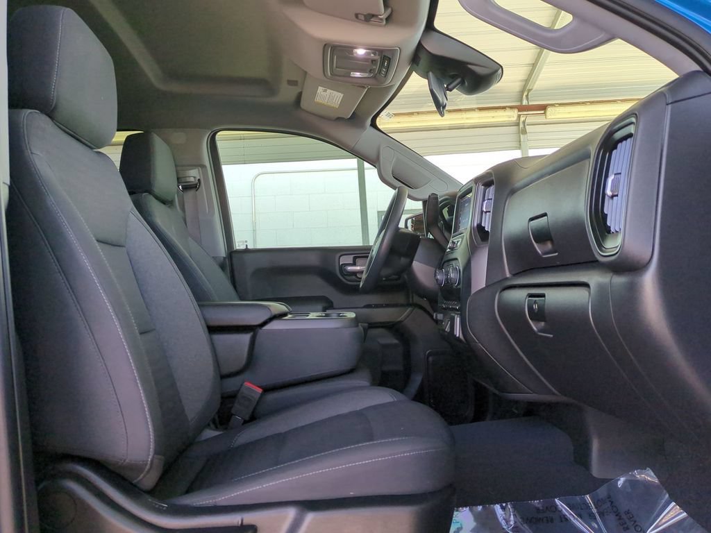 Used 2023 Glacier Blue Metallic Chevrolet Custom image 34