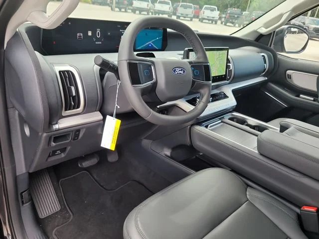 New 2027 Gray Metallic Ford Active image 22