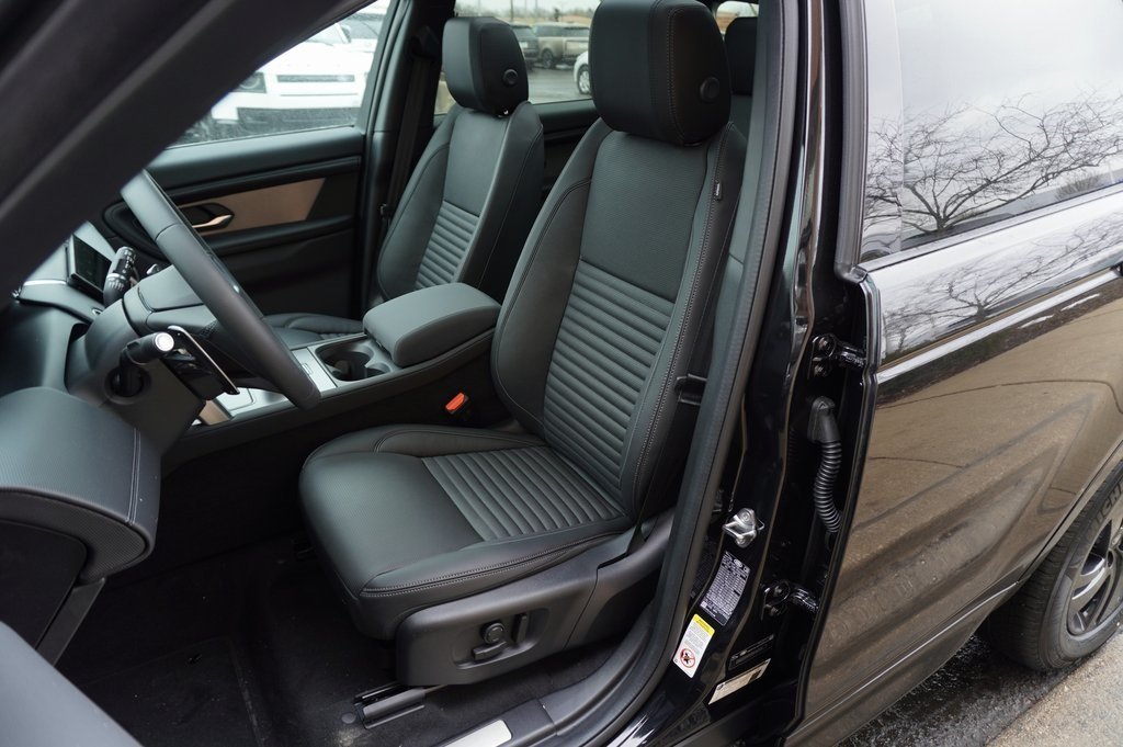 2026 LAND ROVER DISCOVERY SPORT - Image 13
