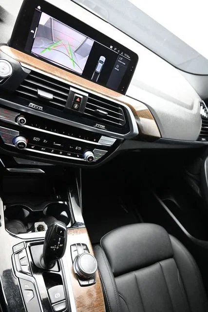 Used 2020 Black BMW xDrive30i image 21