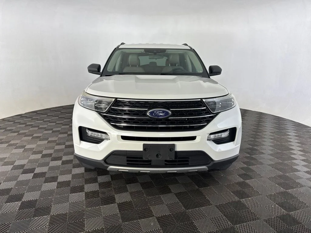 Used 2020 White Ford XLT image 2