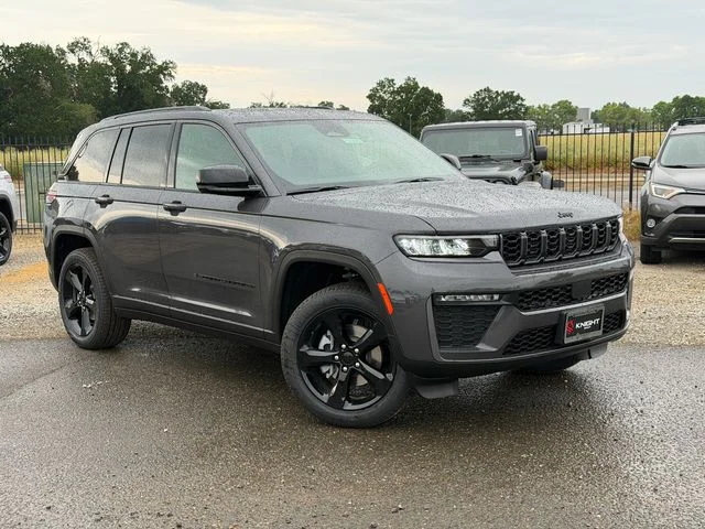 New 2026 Baltic Gray Metallic Clear-Coat Exterior Paint Jeep Limited image 2