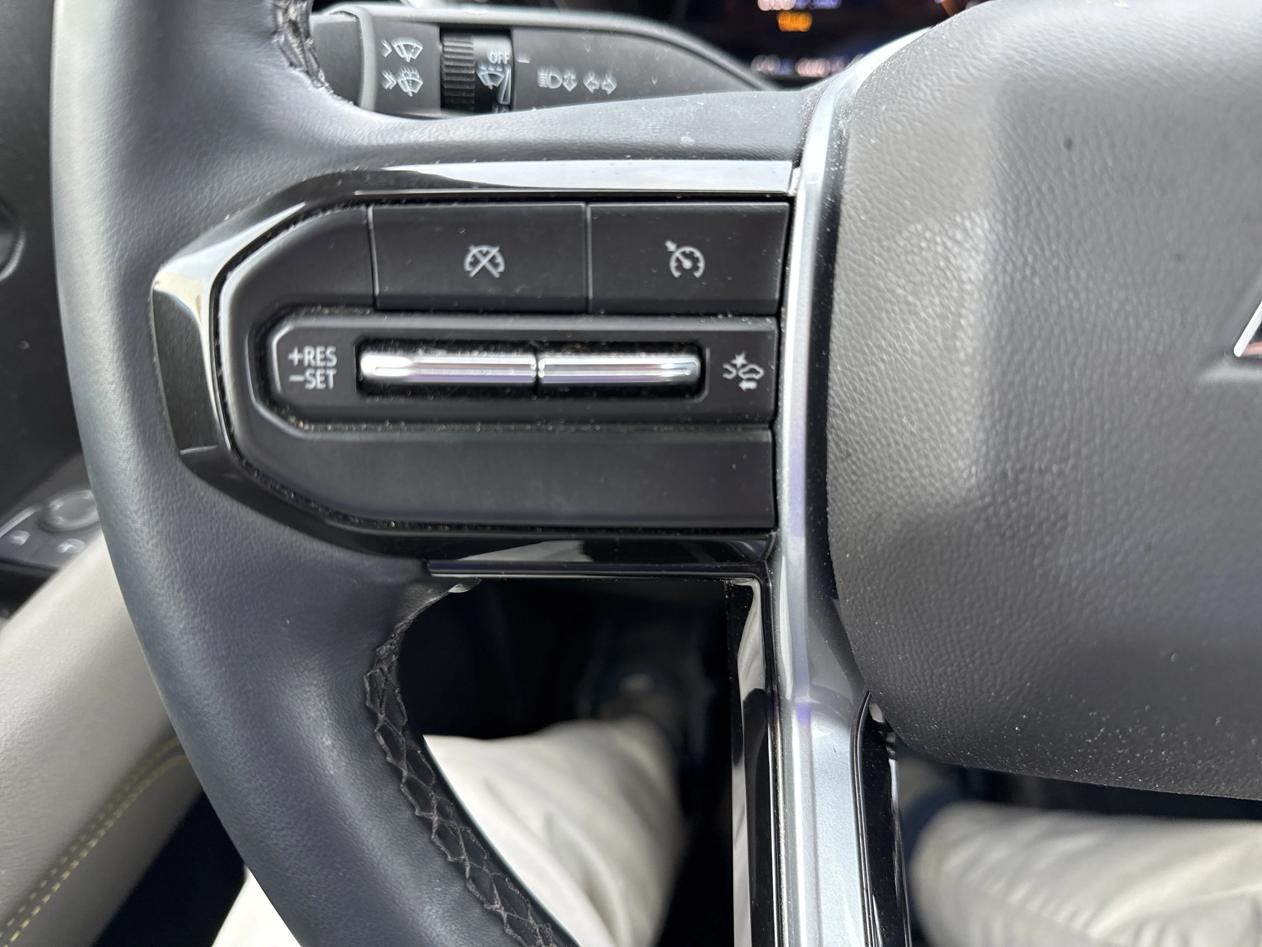 Used 2024 Sand Dune Metallic Chevrolet 4WD ZR2 image 18