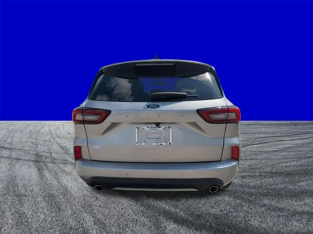 Used 2023 Silver Ford ST-Line image 5