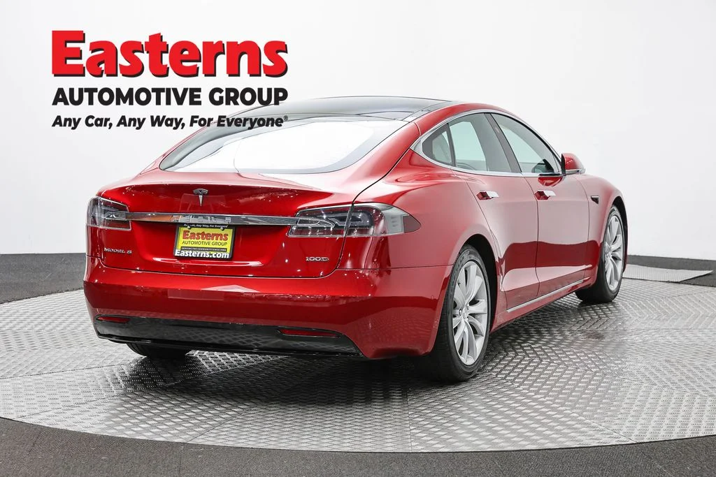 Used 2017 Red Tesla P100D image 5