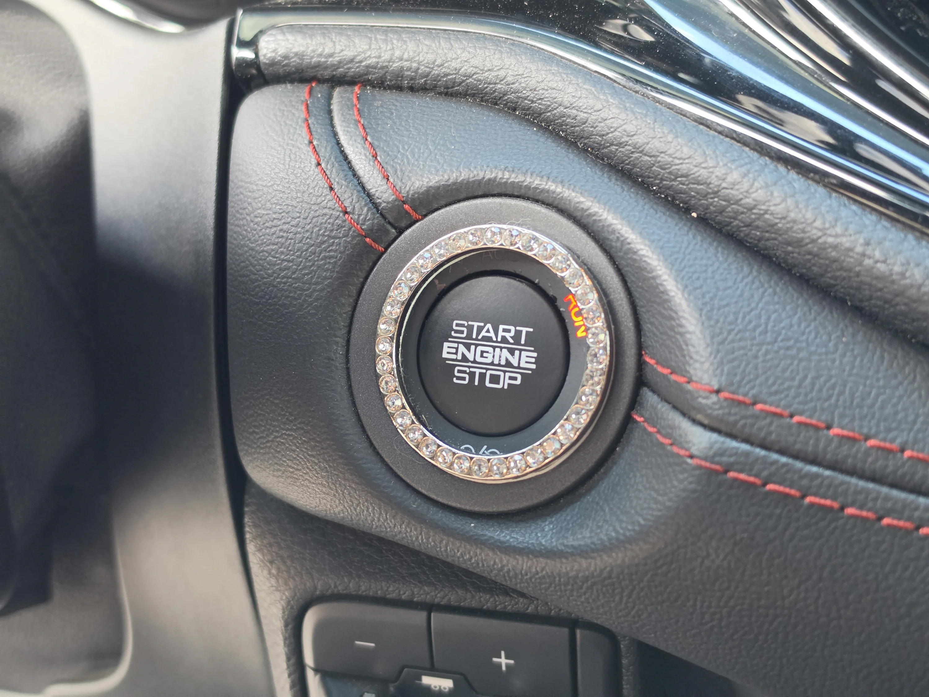 Used 2023 White Knuckle Clearcoat Dodge R/T Plus image 39
