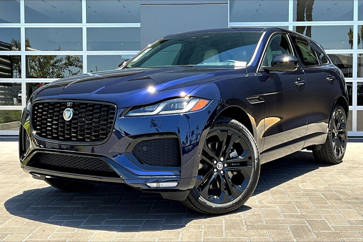 2026 Jaguar F-PACE P250 R-Dynamic S's photo