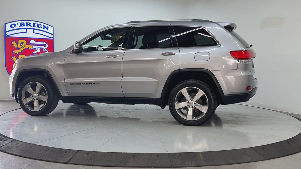 Used 2018 Billet Silver Metallic Jeep Limited image 7