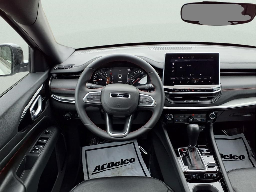 2025 Jeep Compass Trailhawk - Photo 9