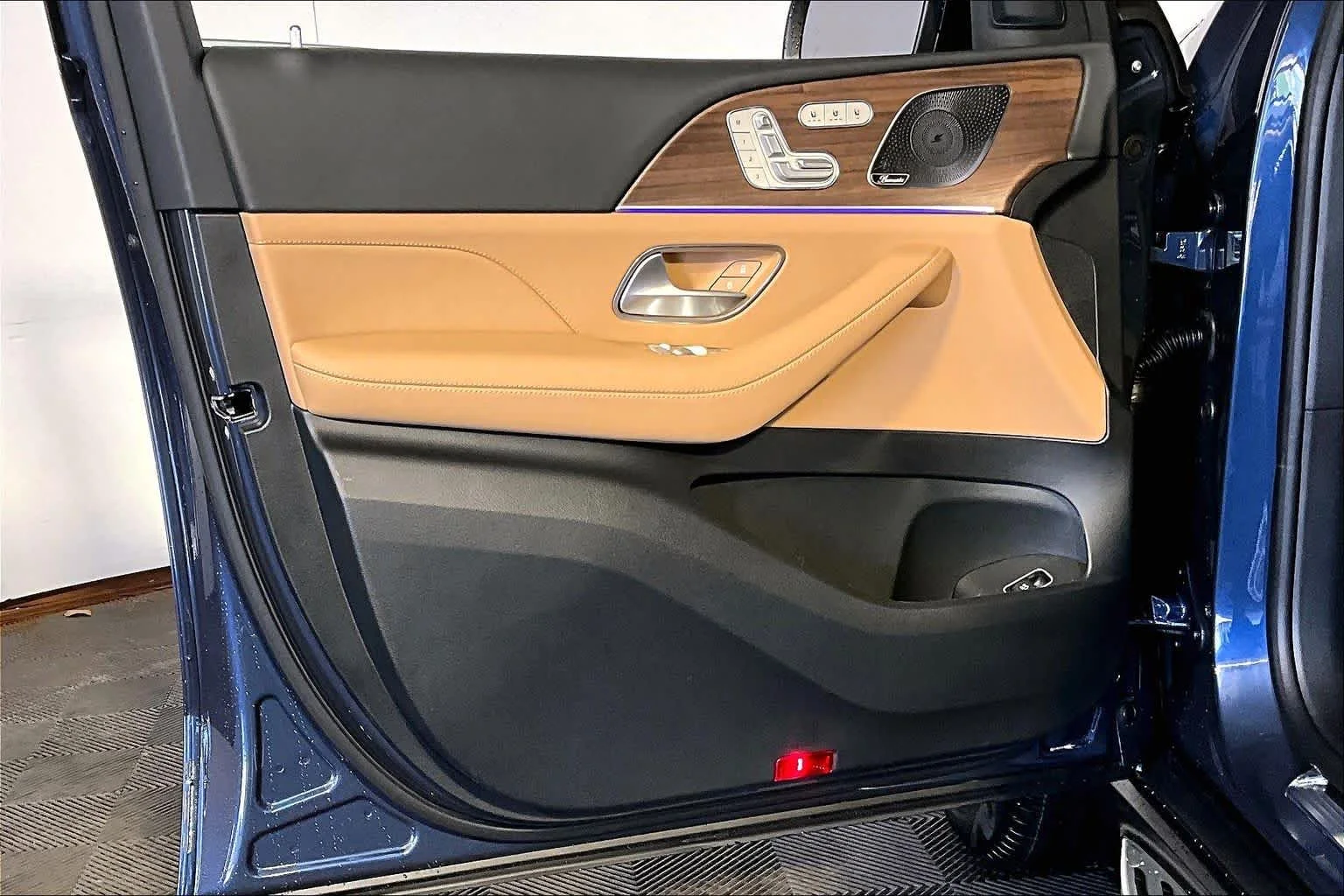 New 2026 Twilight Blue Metallic Mercedes-Benz GLS 450 image 11
